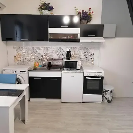 Apartment влад дом студио